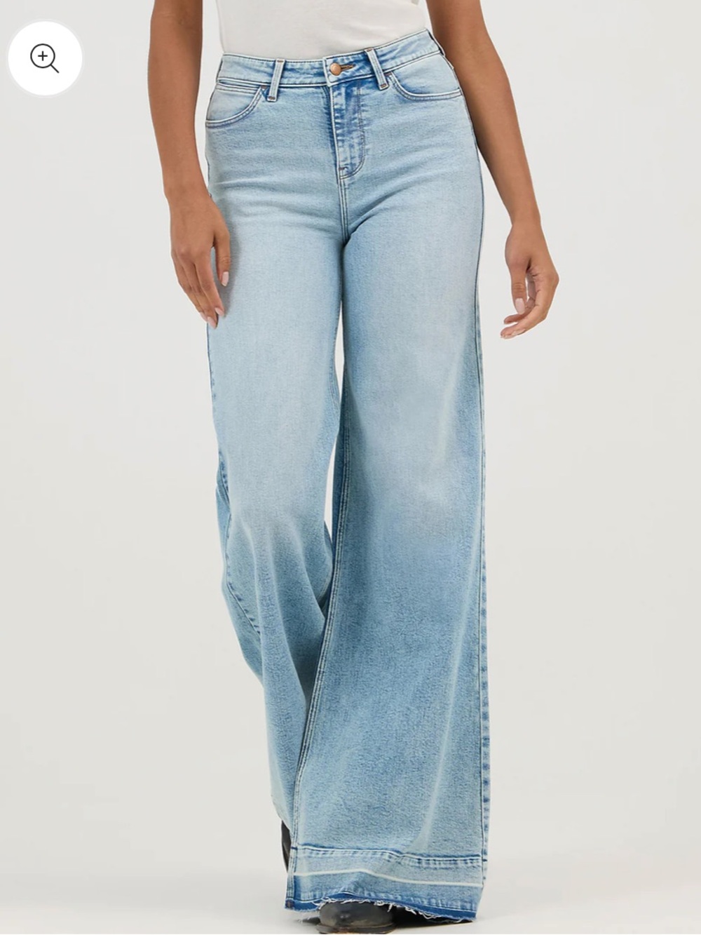 Wrangler Oasis Released Hem High Rise Wide Leg Jeans in Size 26 - Picture 1 of 7